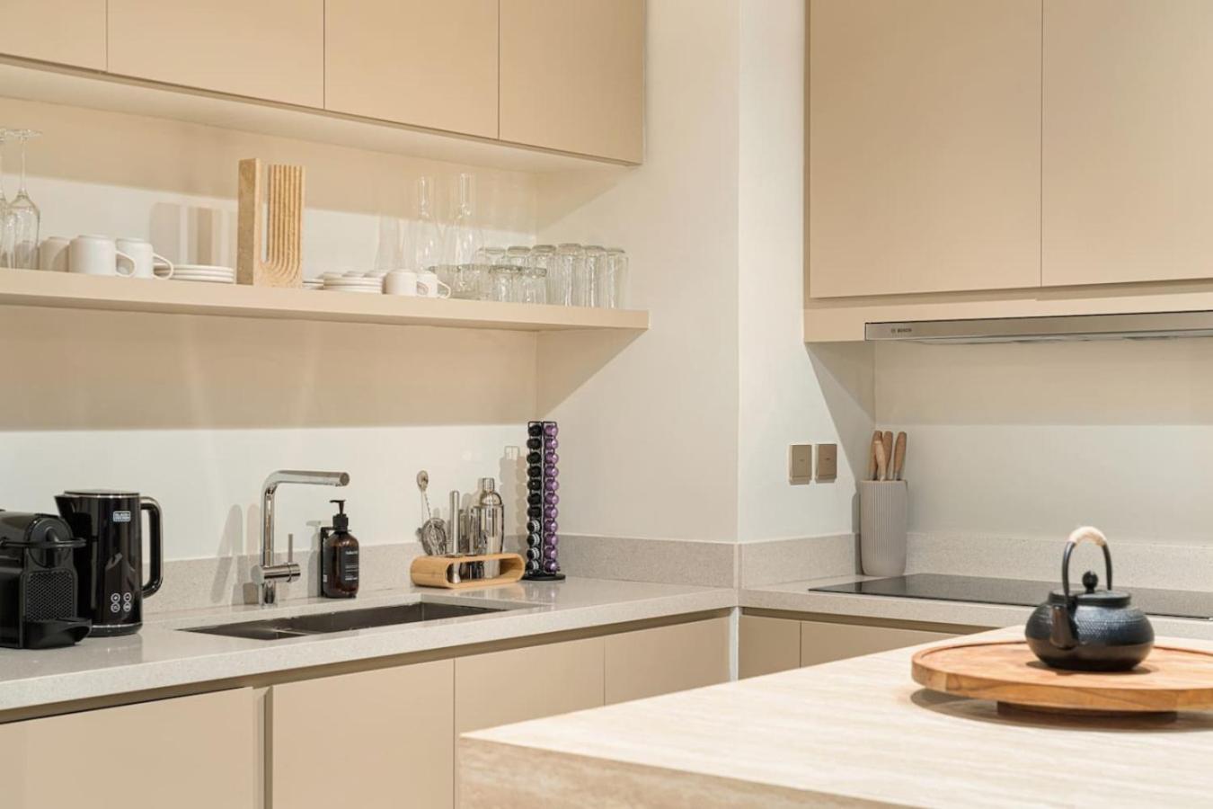 Apartment Seraya 6 - 4br - Private Hot Tub - Bar Island Dubai